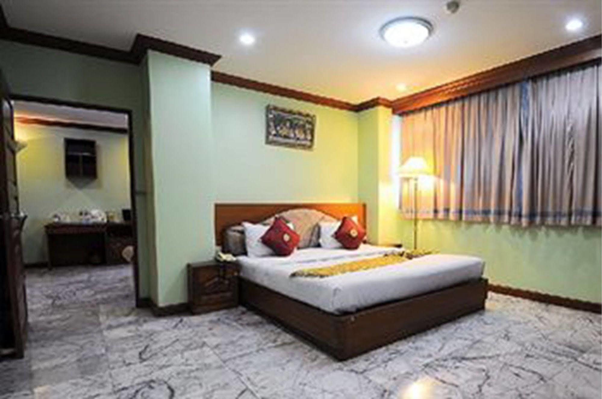 Royal Asia Lodge Sukhumvit Bangkok Luaran gambar