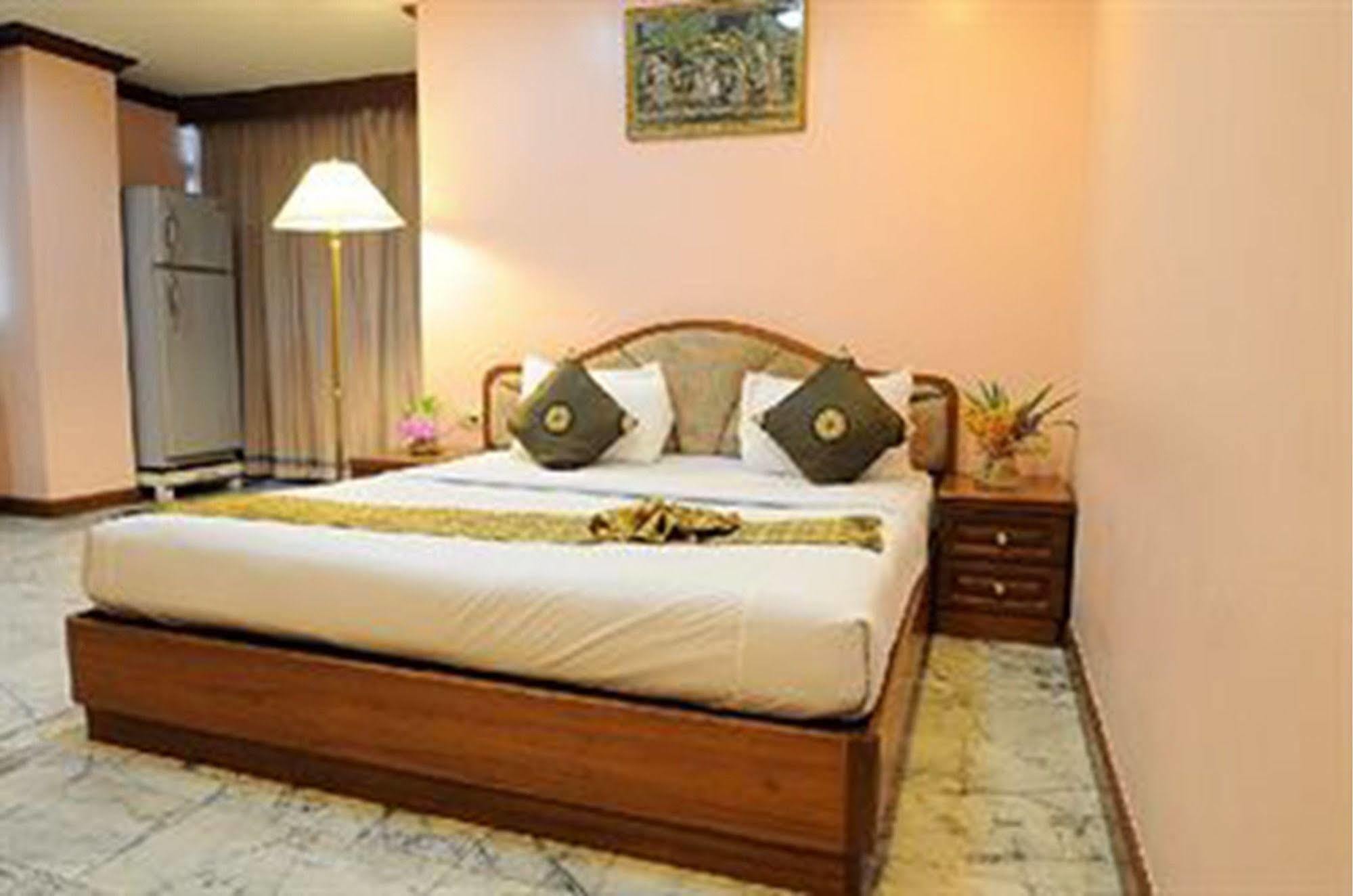 Royal Asia Lodge Sukhumvit Bangkok Luaran gambar